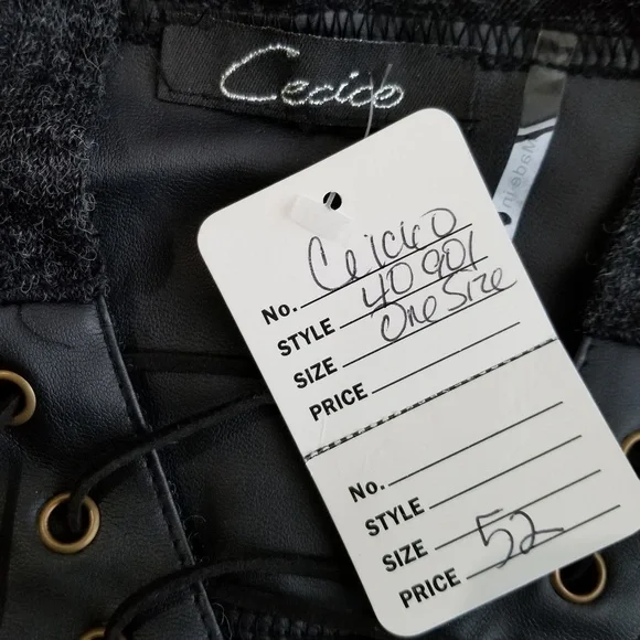 💥NEW💥Cecico Light Weight Poncho Hoodie One Size - Picture 5 of 6